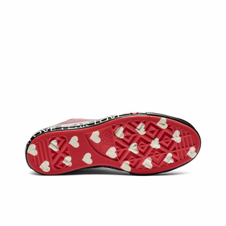 Converse love graphic hotsell