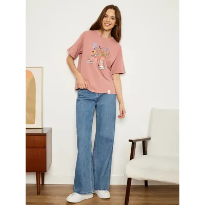 ЖЕНСКАЯ ФУТБОЛКА РОЗОВЫЙ "ЦВЕТОЧНЫЕ КЕДЫ"