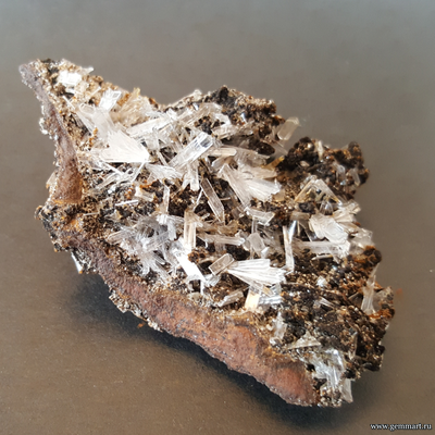 Гемиморфит на лимоните. Мексика. 69*51*27мм