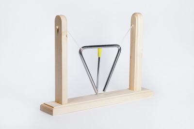 Треугольник на подставке