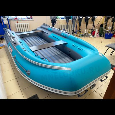 Моторная лодка REEF TRITON 370 S-MAX интегрированный фальшборт