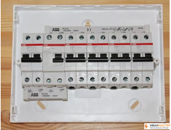 Установка автоматта в электрощиток ИВАНМАСТЕР