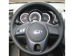 Кожаная накладка на руль Kia Cerato II (TD) (2009-2013), Kia Rio II (JB) (2009-2011), Kia Soul I (AM) (2008-2014), Kia Venga (YN) (2009-2018), черная