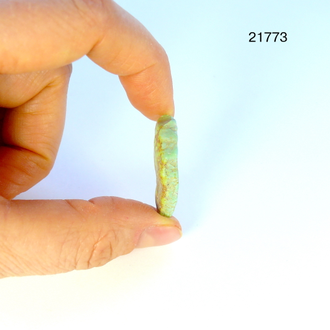 Бирюза натуральная (необработанная) Казахстан арт.21773: 4,1г - 28*19*6мм