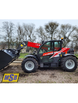 Стекло дверное левое нижнее на Massey Ferguson TH7038