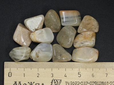 Лунный камень, галтовка в ассортименте, Индия (15-20 мм, 2-3 г) №21481