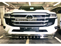 Защита переднего бампера тройная с защитой «акула» d76/60/42 для Toyota Land Cruiser 300 (Юбилейная) 2021-
