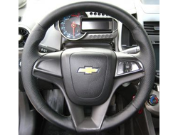 Кожаная накладка на руль Chevrolet Aveo II (2012-н.в.), Chevrolet Cruze I (2009-2015), Chevrolet Cobalt II (2013-н.в.), Chevrolet Orlando I (2011-2015), Chevrolet Tracker III (Trax)(2013-н.в.)