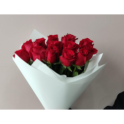 15 голландских роз 60см