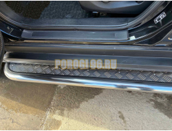 Пороги с накладным листом Папа Тюнинг d53 для HAVAL M6 2023-