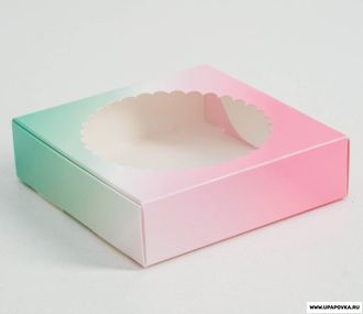 Коробка с окном розово-зеленая 11,5 х 11,5 х 3 см