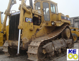 Стекло лобовое CAT D9R