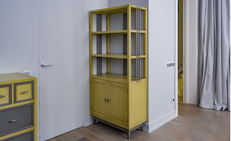 Стеллаж с нижней тумбой, в стиле 50х.