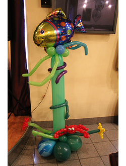 Стойка с рыбой