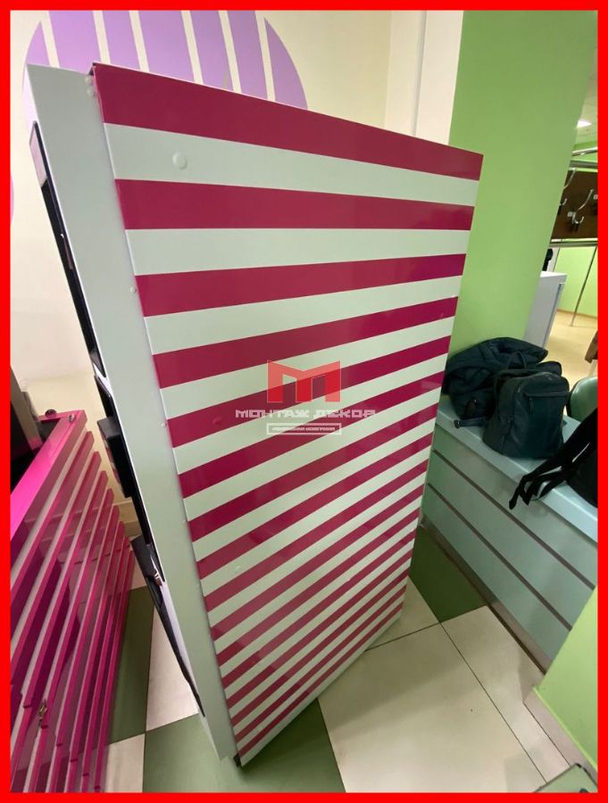 Оклеить плёнкой вендинговый снековый автомат