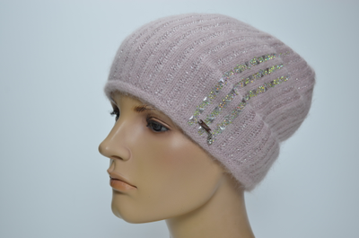 Розовая итальянская шапка