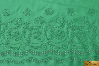 нежный зеленый