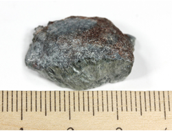 Клинохлор (серафинит), срез полированный с одной стороны, Россия, Иркутская область (28*17*8 мм, 4,5 г) №28395