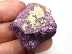 Пурпурит, коллекционный образец, Намибия (34*32*19 мм, 46 г) №37556