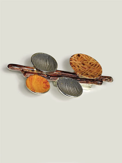 (АРТИКУЛ: 8946/90) БРОШКА ЖЕНСКАЯ, В ОРАНЖЕВО-КОРИЧНЕВЫХ ТОНАХ, СЕРЕБРИСТЫЙ МЕТАЛЛ, НА МАГНИТЕ