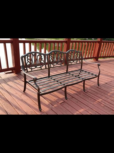 Диван трёхместный Madrid из литого алюминия