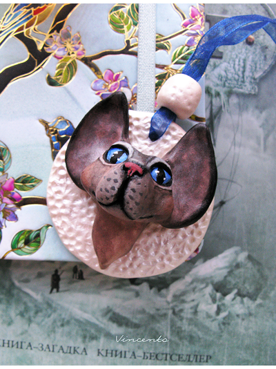 "Куплю кошечку!" Кулон - кошка из полимерной глины. Необычные украшения на заказ