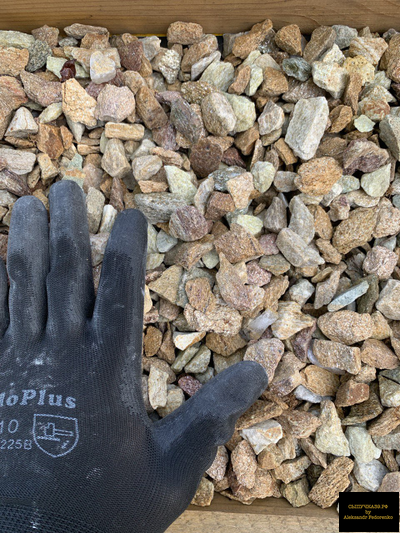 желтый златолит щебень