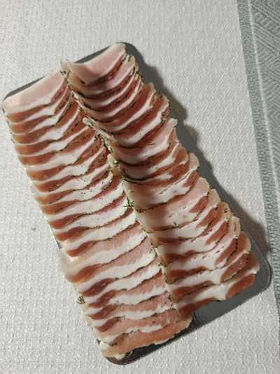 Сало домашнее с чесноком в укропе в нарезку | ферма СытникЪ