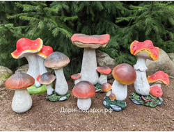 Грибы - садовые фигуры из полистоуна