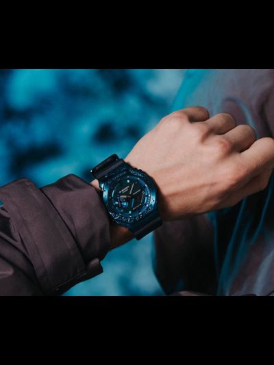 Часы Casio G-Shock GM-2140GEM-2A