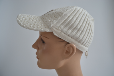 Бейсболка Vizio 1536 VC вязаная белая