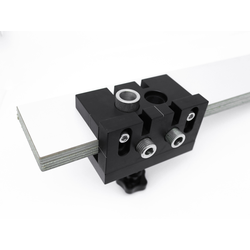 Кондуктор для сверления отверстий в торец и плоскость из алюминия