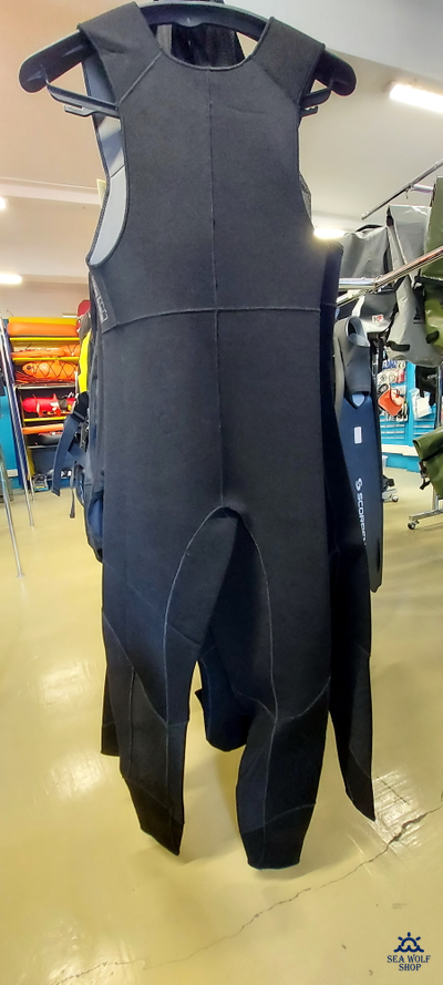 Гидрокостюм неопрен 3мм AquaDiscovery Анатомик титан р.44/46, б/у