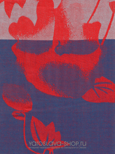 Палантин красный с серо-синими цветами и бахромой