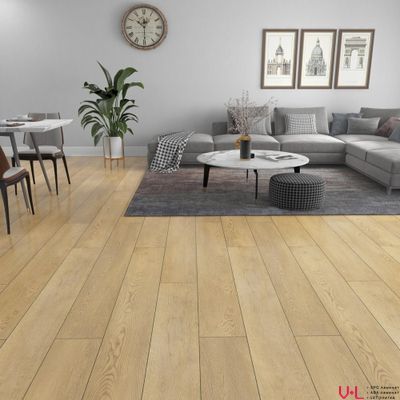 SPC ламинат Floorwood Quantum Дуб Вильсон 8604 43 класс толщина 5.0 мм с фаской и подложкой замковый 2.2253 м2