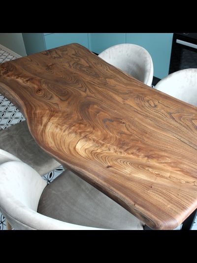 стол из слэбов карагача в тёмной тонировке