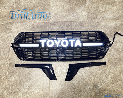 Решетка Toyota Land Cruiser 200 2015-2021 в стиле 300 GR Sport LED, с подсветкой