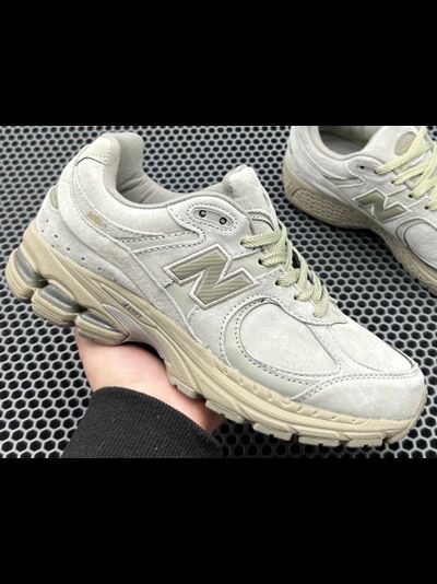 New Balance 2002 R Protection Pack Smoke Grey