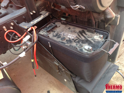 Термозащита для АКБ грузовых автомобилей ТЗГ-10А (КОМПЛЕКТ ИЗ 2-Х ТЕРМОСОВ С ОТДЕЛЬНОЙ КРЫШКОЙ ДЛЯ 2-Х АКБ БЕЗ НАГРЕВАТЕЛЕЙ НТА-3/2 (приобретаются отдельно), АКБ А/h: 190, Габариты, мм: 522x238x215 , автомобиль КАМАЗ с вертикальным расположением АКБ)