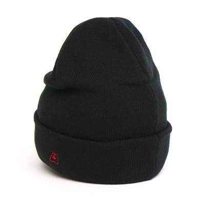 Шапка №47 A&C черно-красная