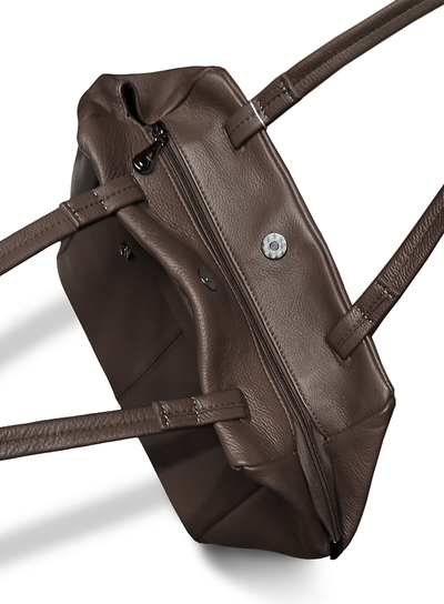 (АРТИКУЛ: 10006/8) СУМКА ЖЕНСКАЯ СРЕДНЕГО РАЗМЕРА, НАТУРАЛЬНАЯ КОЖА, ТЕМНО-КОРИЧНЕВАЯ, СПЕРЕДИ  КАРМАН, РУЧКИ ЧЕРЕЗ ПЛЕЧО