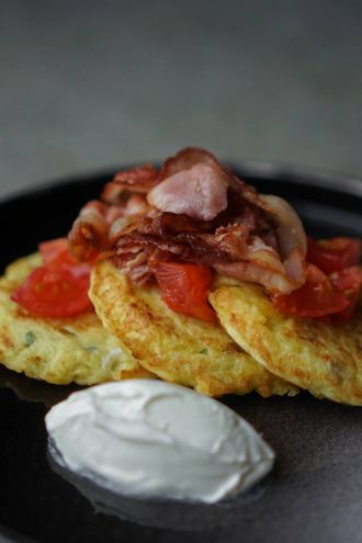 Картофельные дранники с беконом / Potato pancakes with bacon