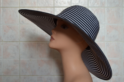 Широкополая шляпа летняя женская