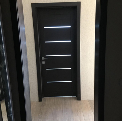 МАССИВ ОЛЬХИ/ ПРЕМЬЕР ПЛЮС/ ВЕНГЕ/ АНТИЧНЫЙ ОРЕХ/ ПОЛОТНО ОСТЕКЛЕННОЕ