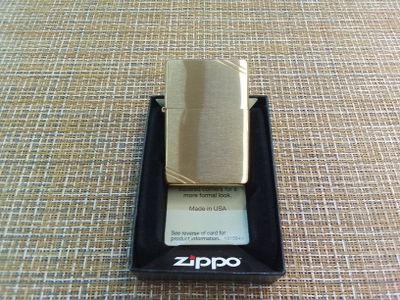 Зажигалка бензиновая Zippo Vintage Brushed Brass матовый золотистый
