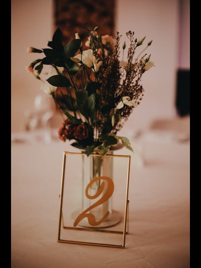 Композиция на стол "Ампулки"