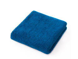 Полотенце плотное, махровое, цвет тёмный синий с прочной окраской, изготовлено из 100% х/б ткани. 50 см х 110 см