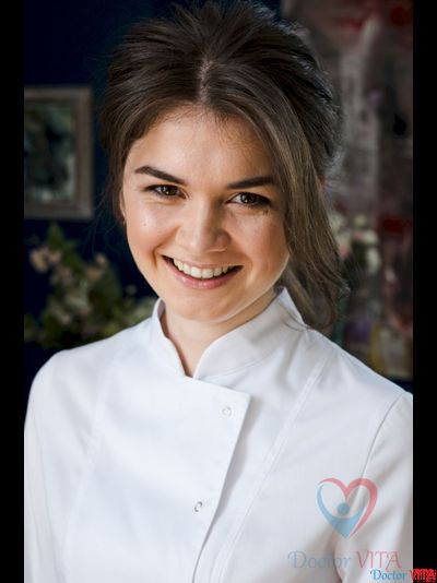 Халат белый с синим кантом IvaMed