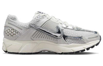 Купить металлические Кроссовки Nike Air Zoom Vomero Photon Dust Metallic Silver женские  FD0884-025