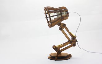 Настольная лампа из дерева Pixar (Kit набор)
